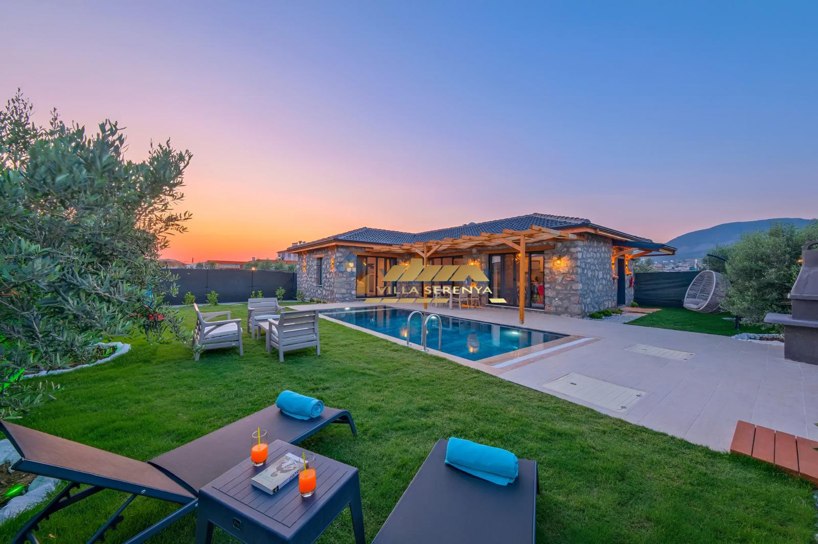 Villa SERENYA